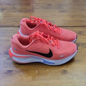 Nike Coral and Black Athletic Sneakers/Size 8 Womens